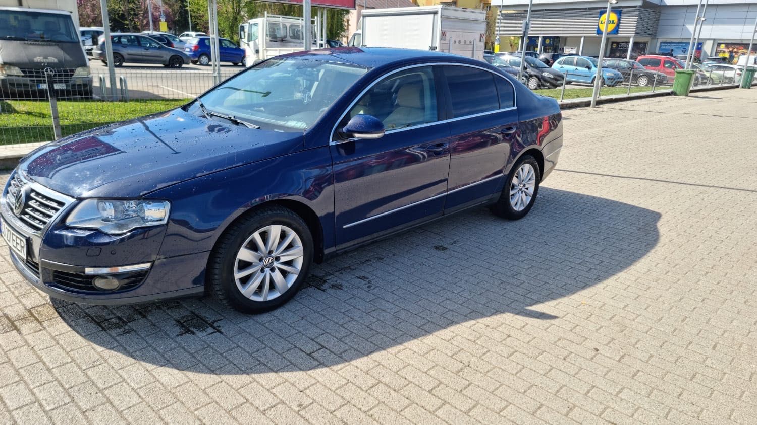 Vând Volkswagen passat