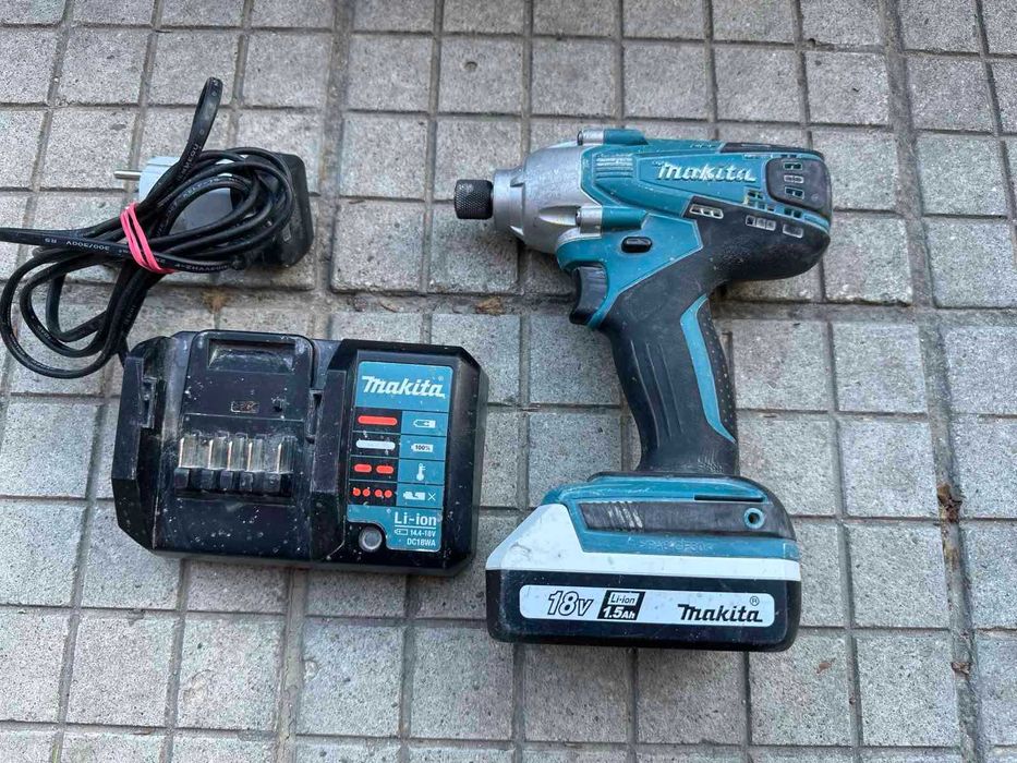 Акумулаторен винтоверт Makita TD127D, с батерия, зарядно и чанта