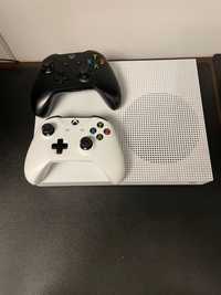 Xbox one S All digital +2 controlere