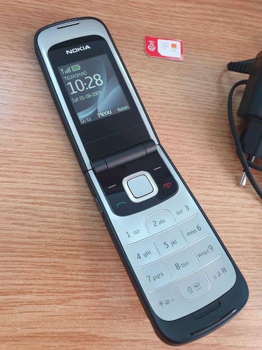 Telefon Nokia 2720 clapeta taste butoane necodat seniori ca nou