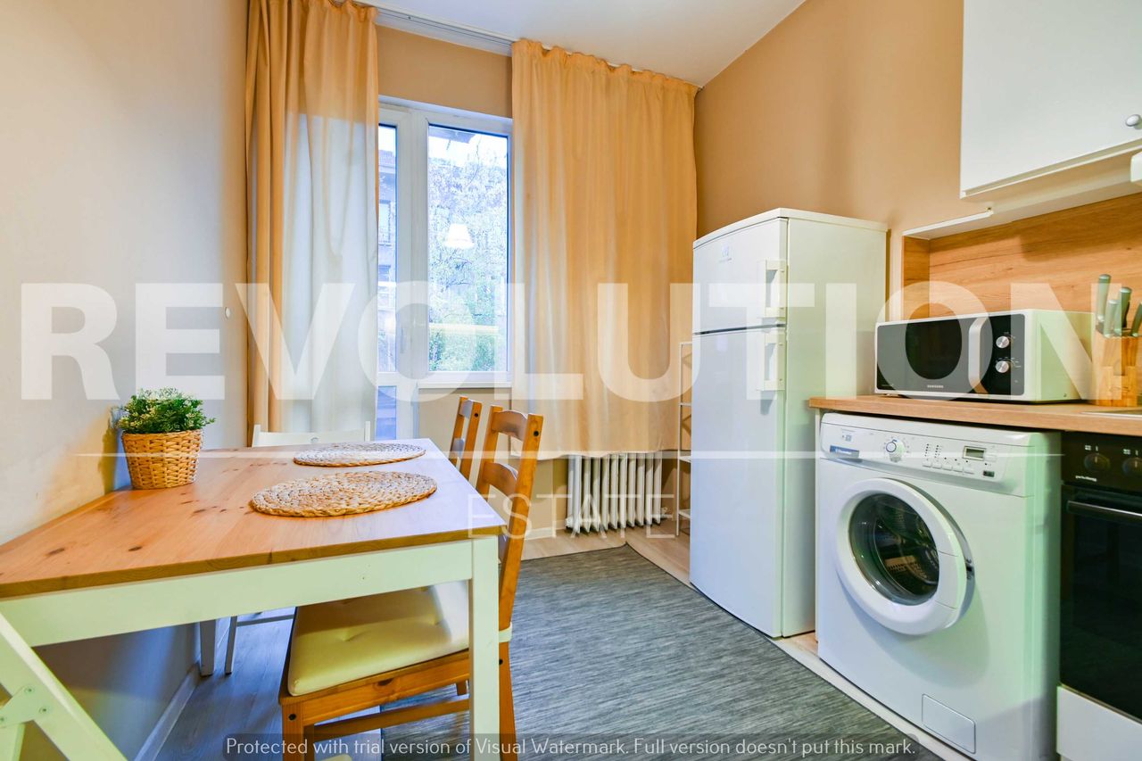 Дава се под наем Тристаен апартамент в София, Център - 86 кв.м за 800 € - Снимка #6