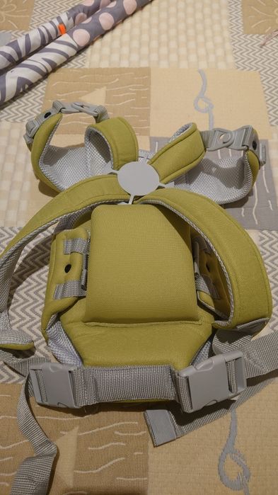 Продавам кенгуру за бебе Lorelli traveller