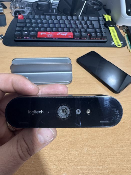 Camera web Logitech Brio USB-C  1080p