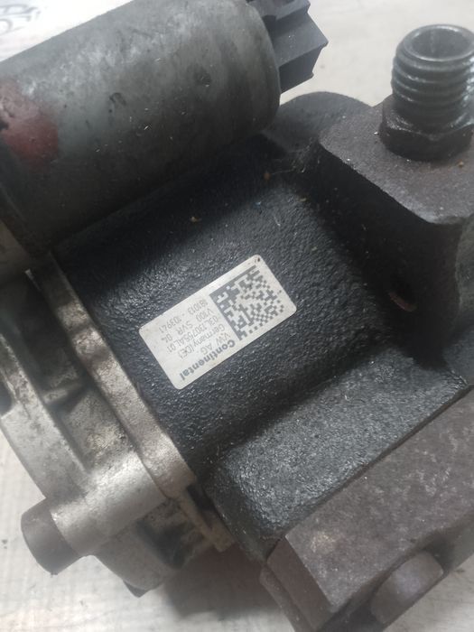 pompa injectie volkswagen jetta 2012