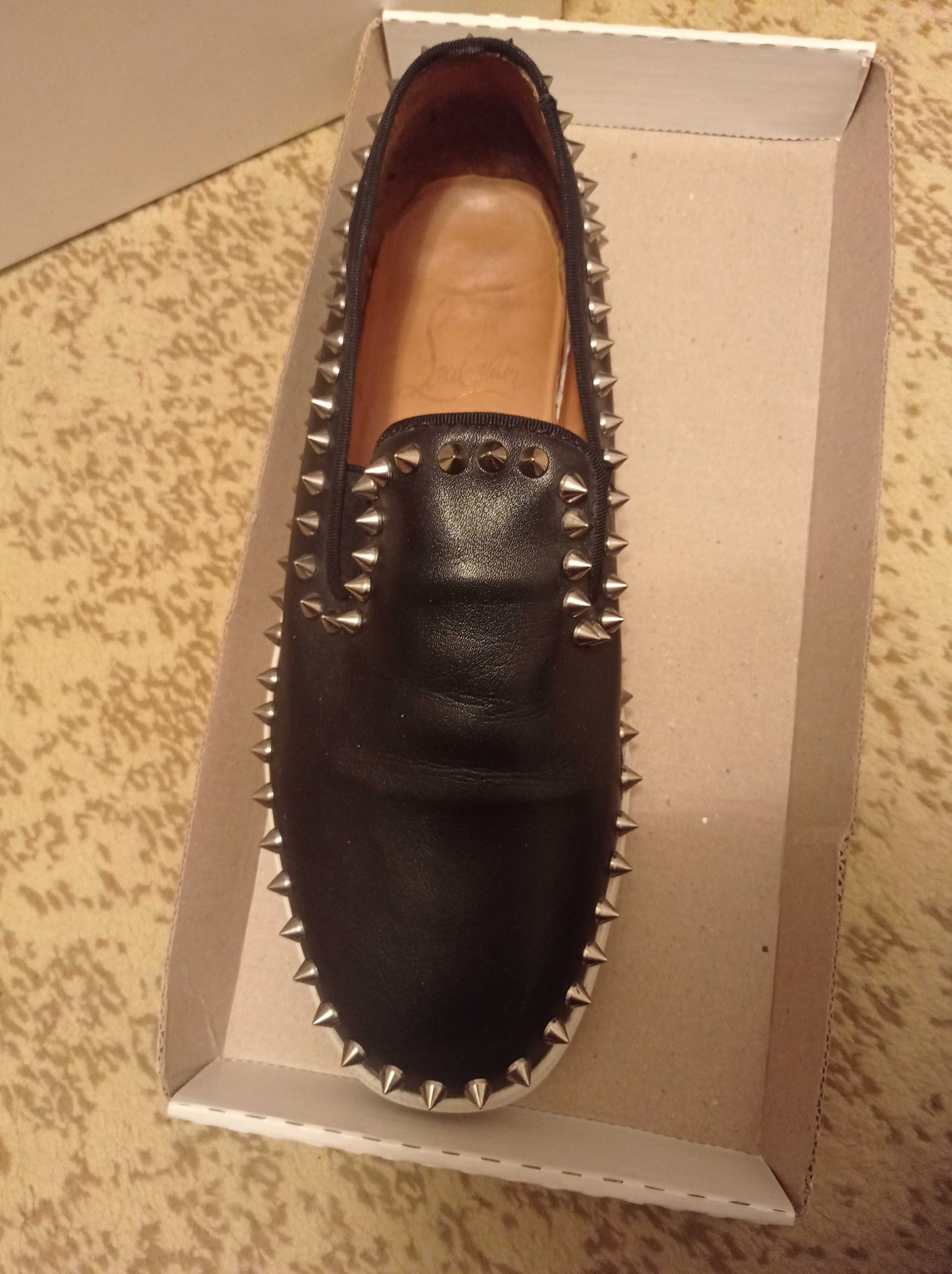 Продам стильные мокасины