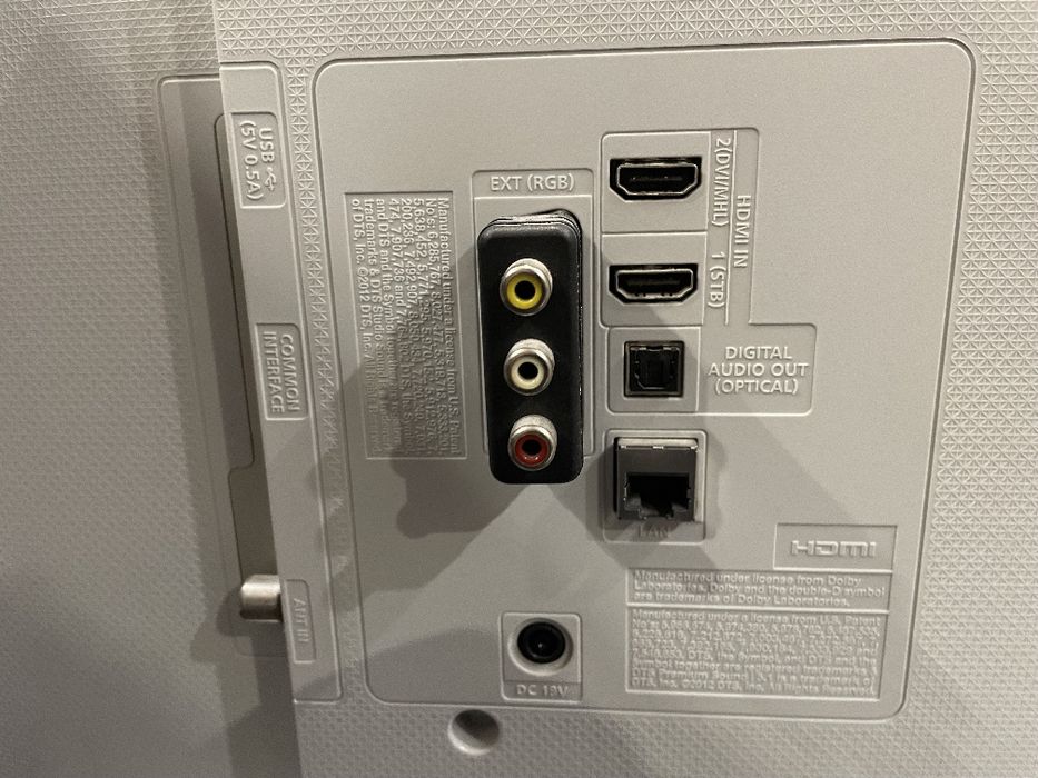 Teлевизор Samsung ue32j4510aw