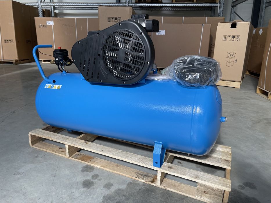 Compresor de aer cu piston NOU-POWER SYSTEM, 2.2 kw, 10 Bar, 150 L