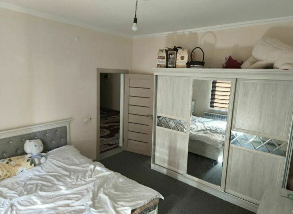 Mirobod bozori yonida kvartira bor