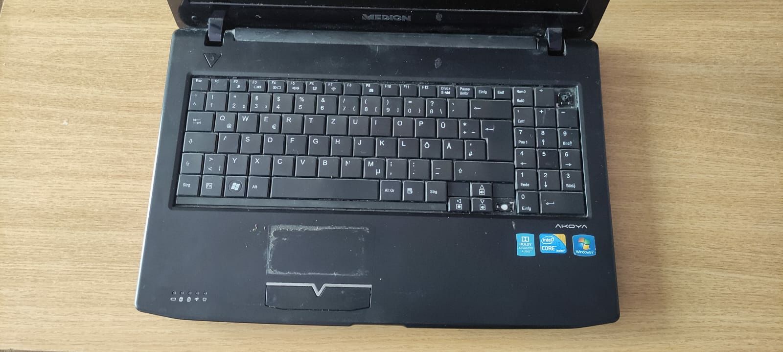 Leptop Intel i3 , 4 gb ram , 500 gb hdd