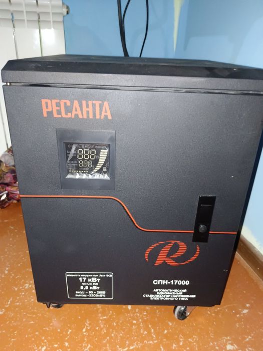 Стабилизатор Ресанта СпН 17000