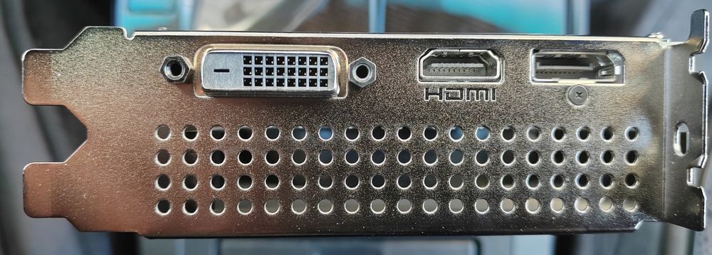 Продам видеокарту GTX 1650 SUPER