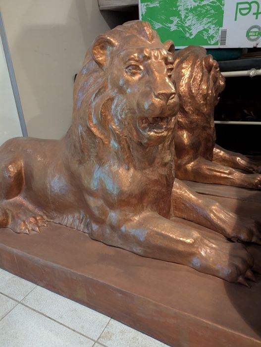 Эксклюзивная пара скульптур львов