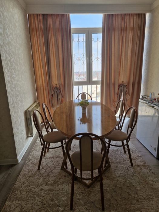 Кухынный стол 6стулья