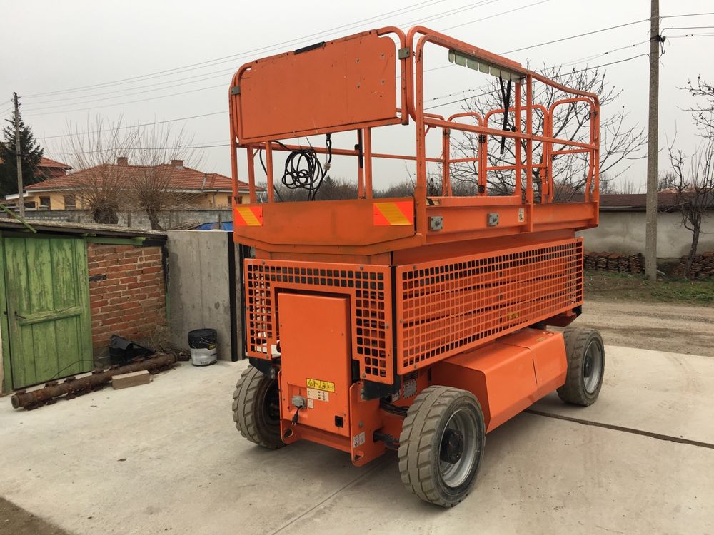 Ножична вишка JLG M3369  Хибрид 4х4