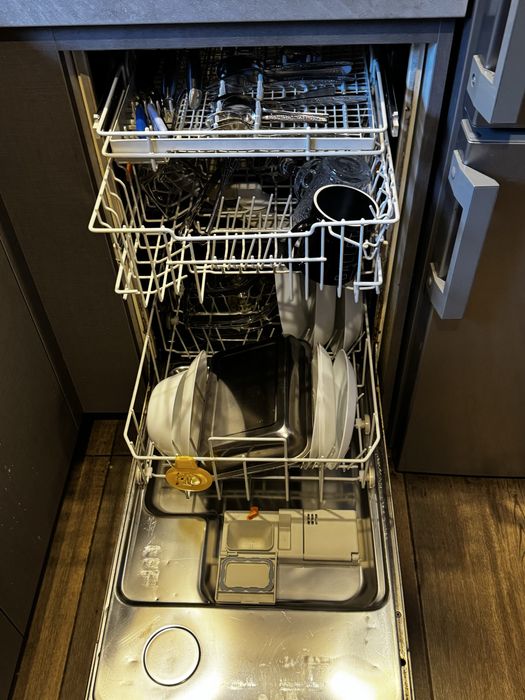 Съдомиална Miele 45 см за пълно вграждане