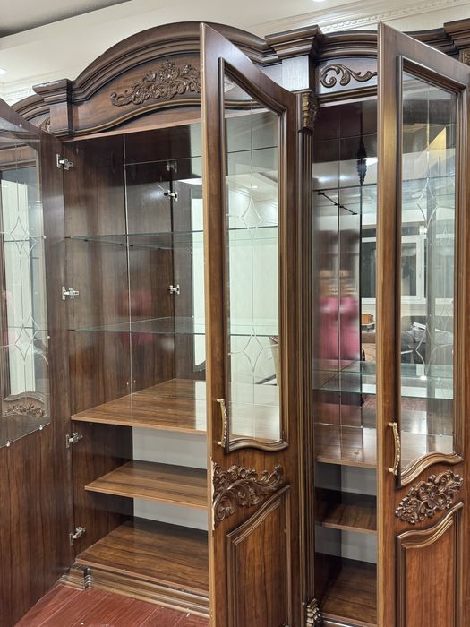 Продается комплект метели для гостинной и спални в идеальном состоянии