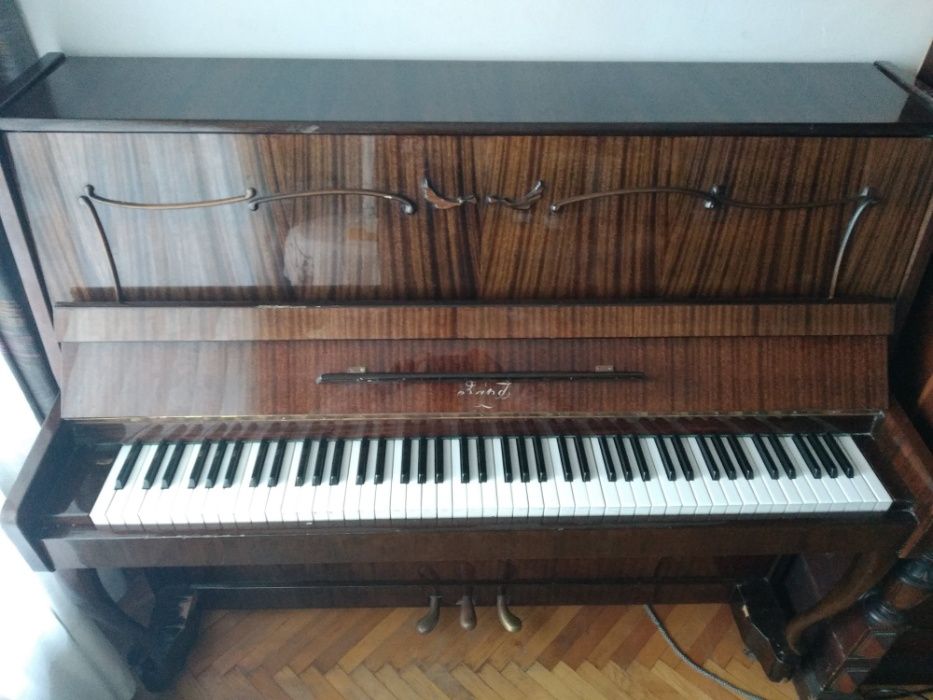 Пиано "Заря"