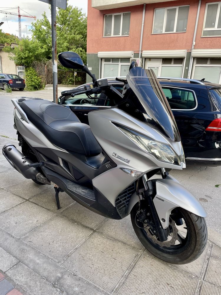 Kawasaki j300  скутер