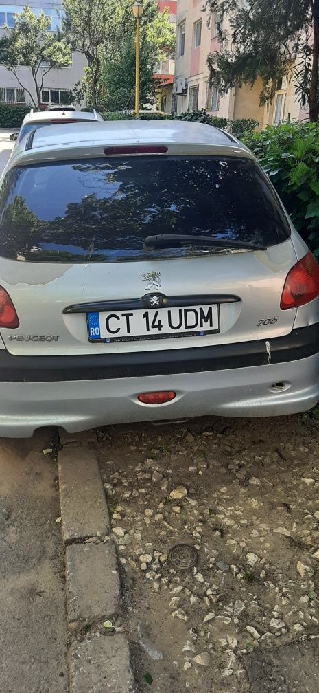 Peugeot 206,pentru rabla.