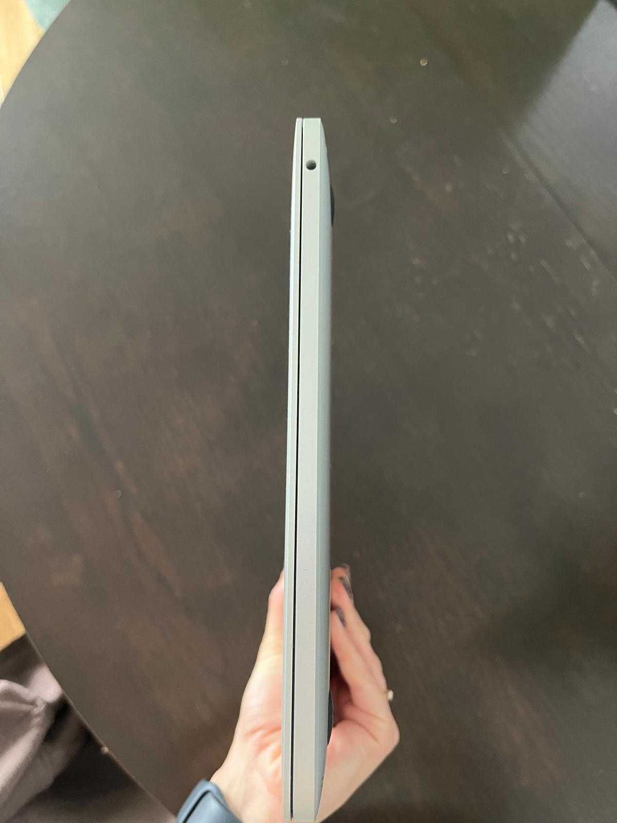 Apple MacBook Pro 2017 i5 2,3Ghz 8Gb