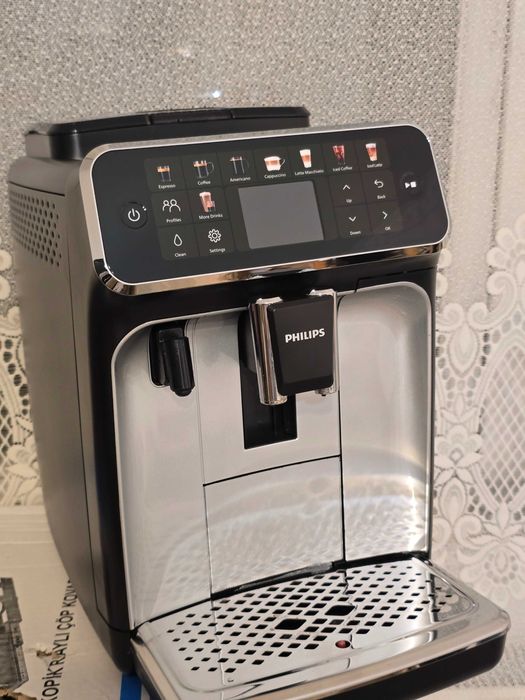 Espressor Philips Seria 5500 LatteGo
