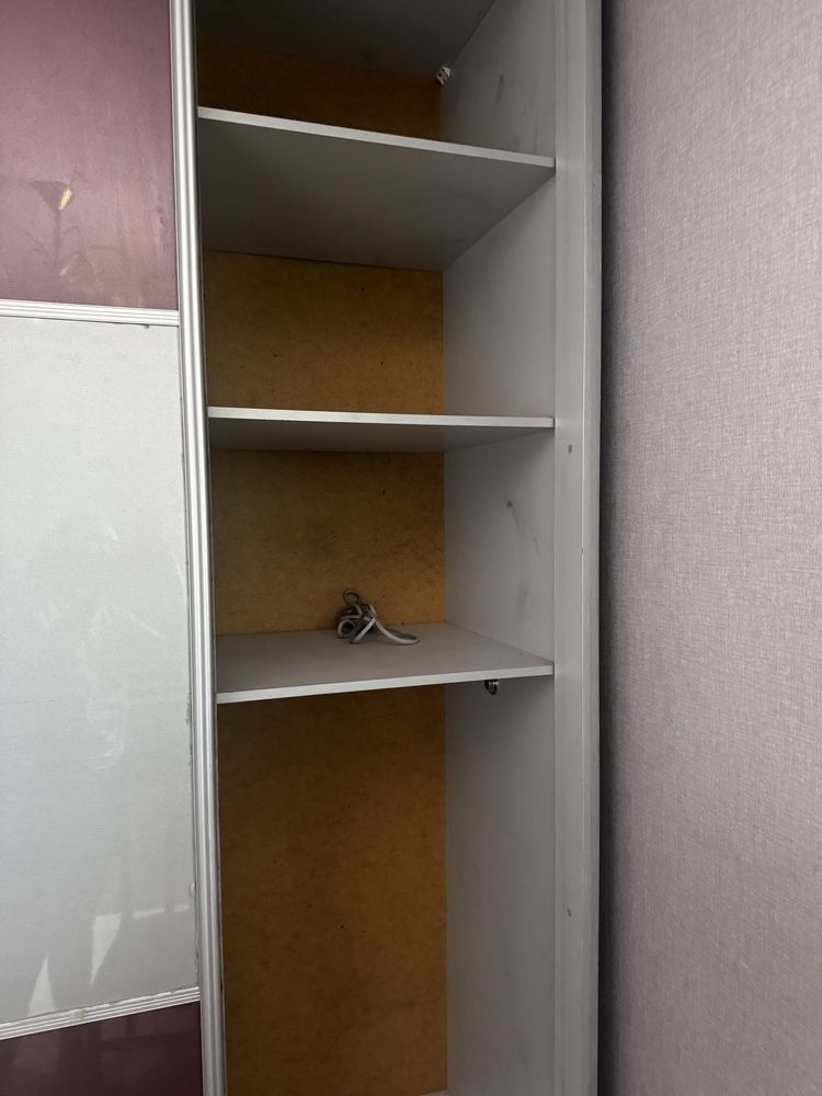 Продам шкаф купе-2, кровать без матраса