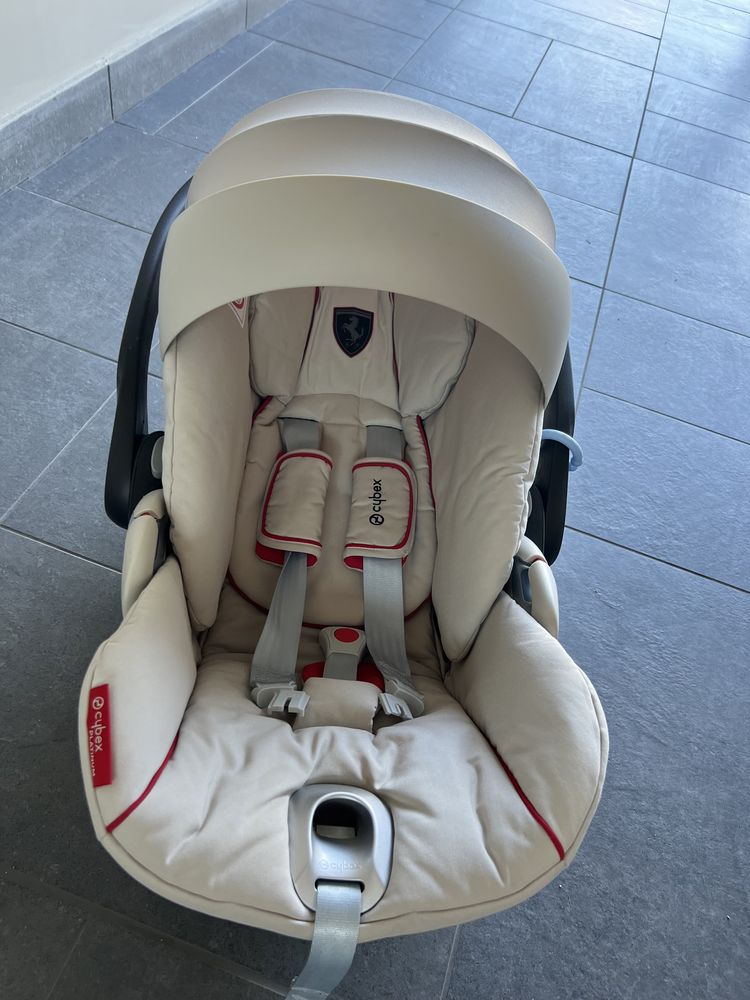 Стол за кола Cybex Cloud Z i-size Ferrari Silver Grey