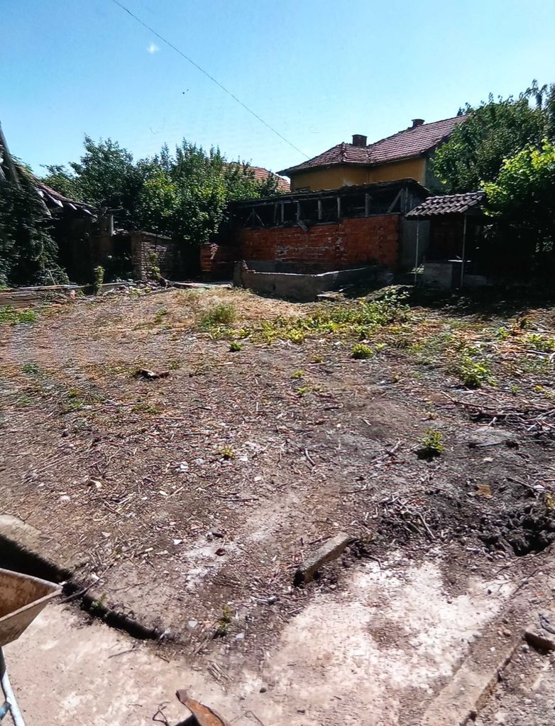 Продава се Къща в с. Шишковци, Област Кюстендил - 160 кв.м за 232 €/кв.м - Снимка #8
