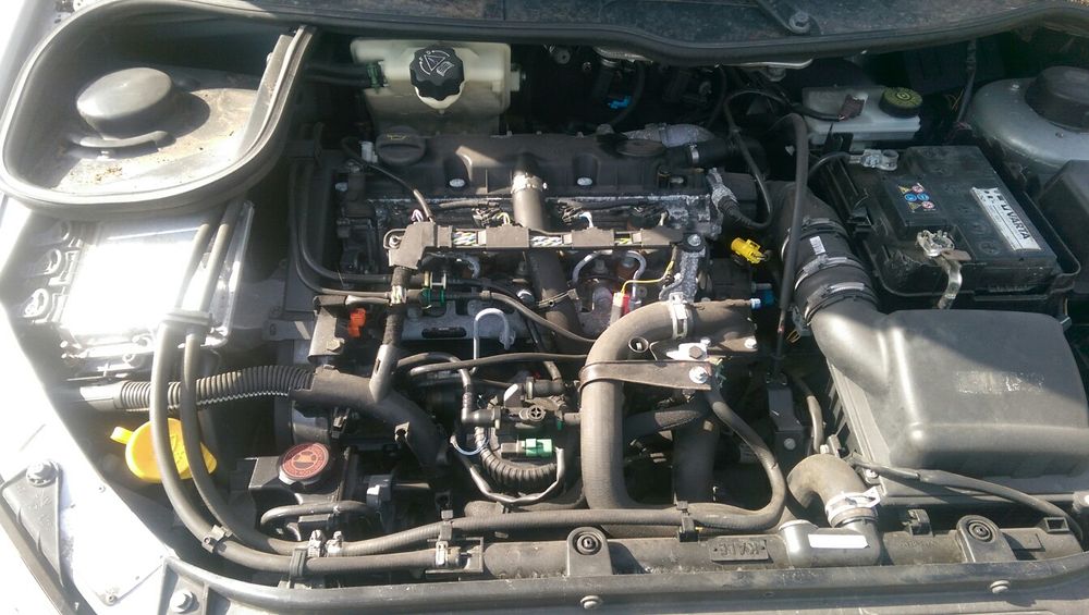 пежо 206 2.0 хди 90 коня само на части