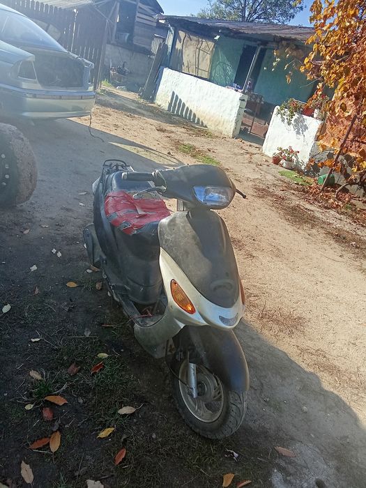Vând Urgent scuter gy6 functional