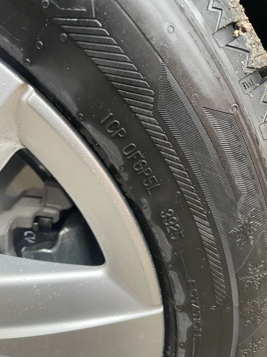 Чисто нови зимни гуми Барум Поларис 6 225/55/17