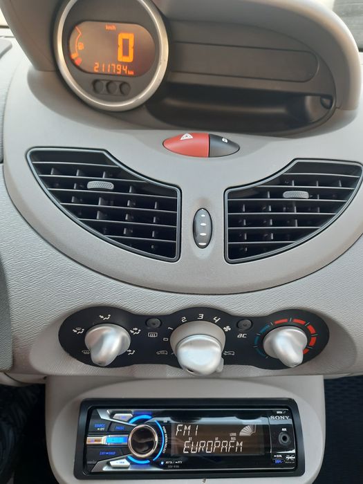 Renault Twingo 1.5 dci schimb cu motocicletă
