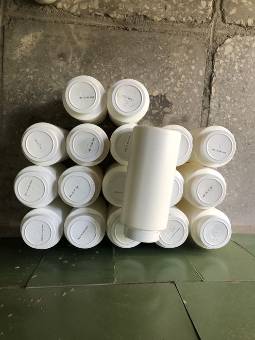 Банка для садовых огородных химикатов удобрений