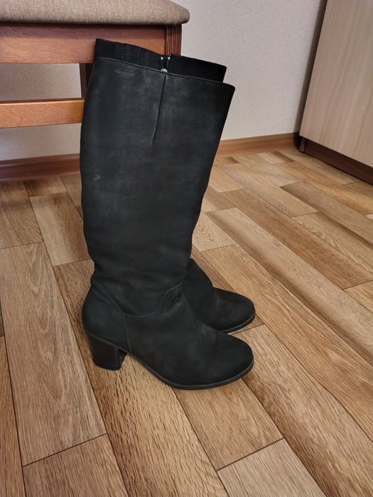 Продам женские сапоги. Недорого