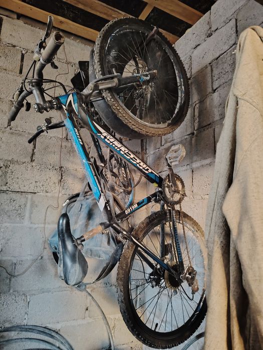 Продаётся велик.