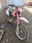 Yamaha TT600R. An 2001
