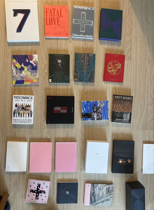 Albume kpop (BTS, TXT, MonstaX, Enhypen, NCT, etc.) și Lightstick BTS