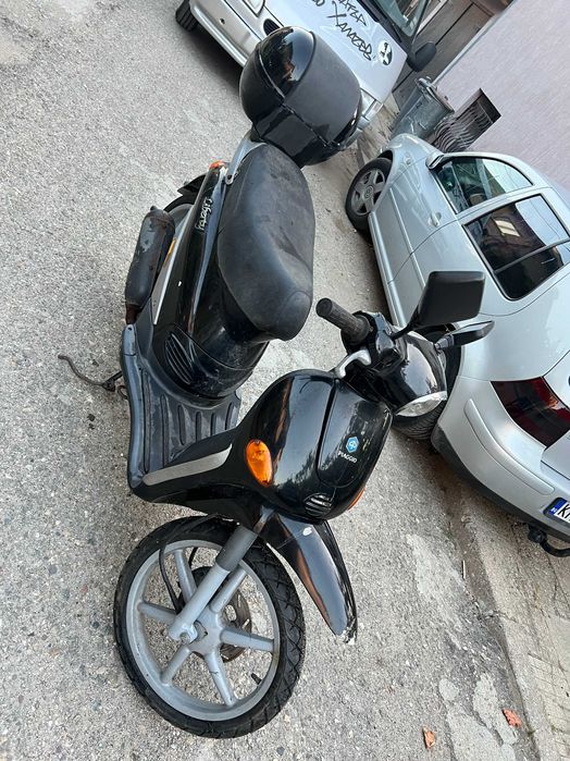 Скутер само на части Piaggio Liberty 125