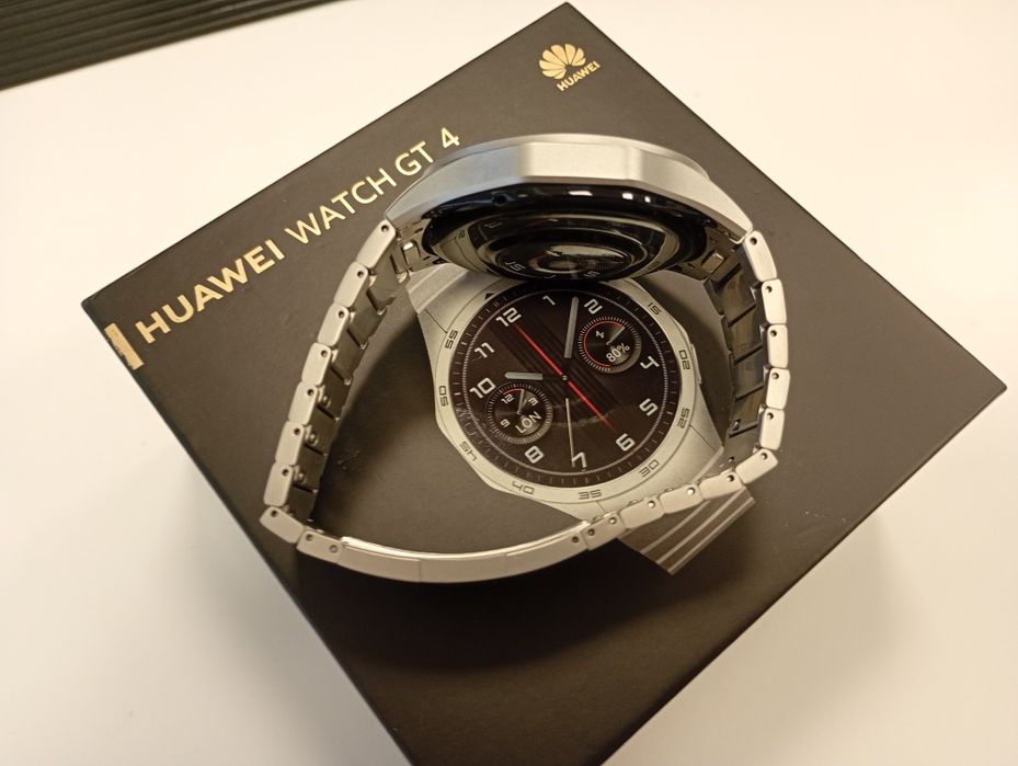 Vând ceas smartwatch Huawei watch Gt4 titanium 46 mm