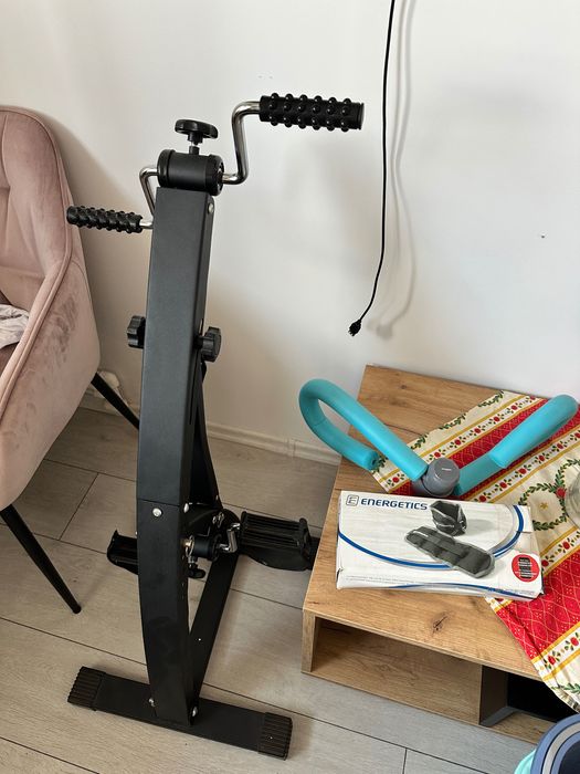 Bicicleta de casa pentru maini si picioare plus accesorii fitness