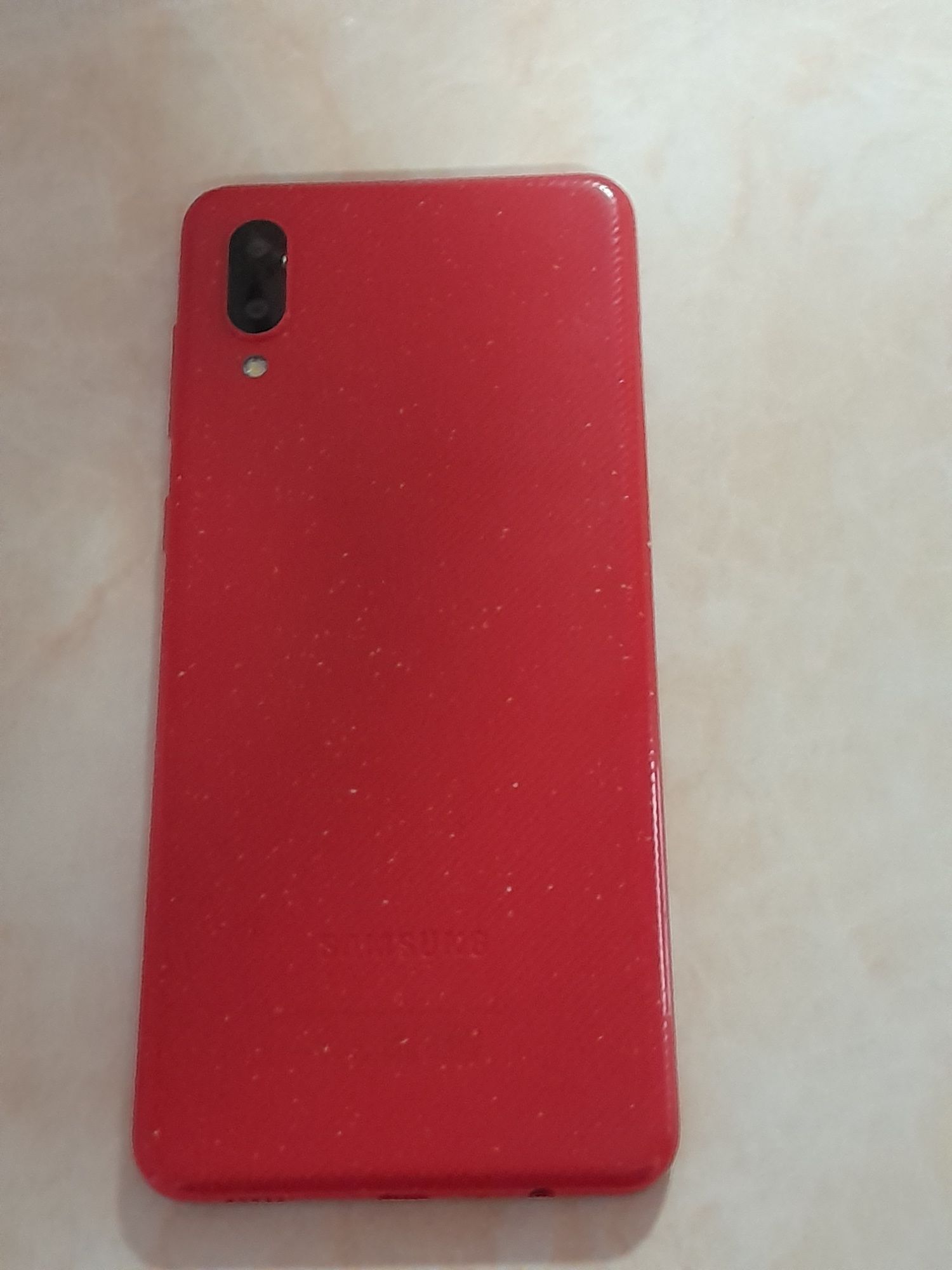 Samsung A02  ishlashi tiniq aybi yoq hamma narsasi joyida zudlik bn