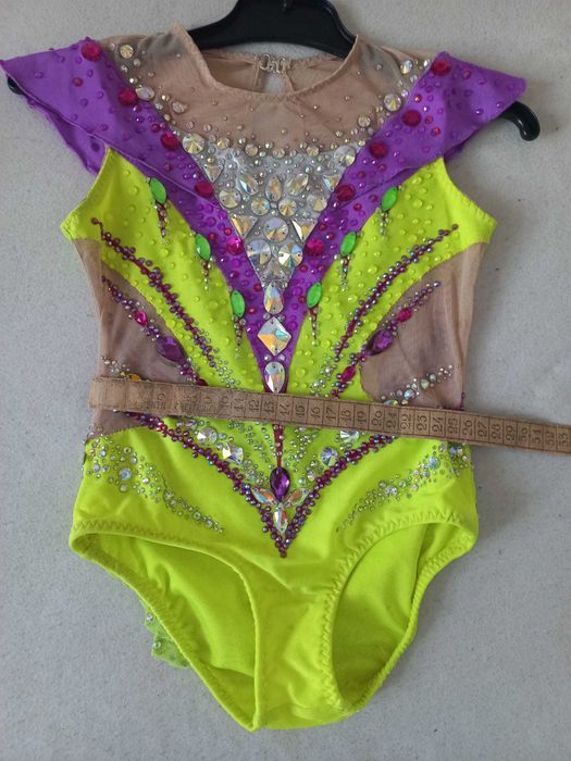 Costum gimnastica ritmica 6-8 ani