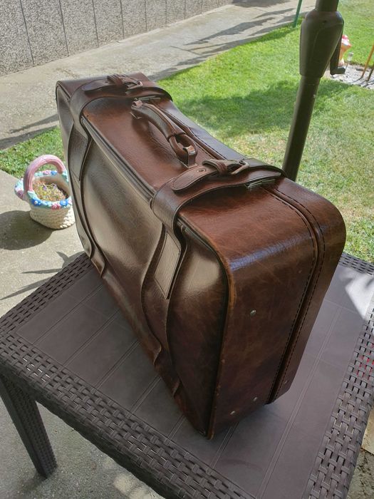 Кожен куфар 1963