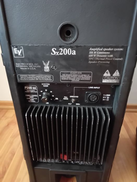 Electro-Voice -2x Xs200a + 1x sb120