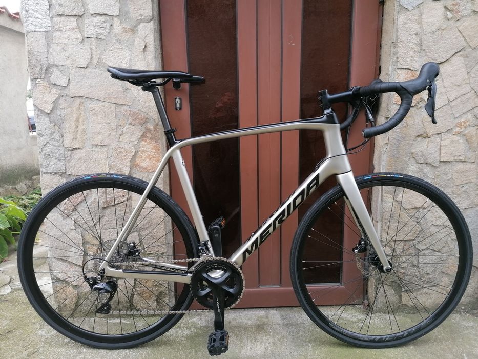 Шосеен MERIDA Carbon XL, Shimano 105, хидравлични спирачки