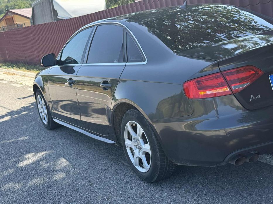 Vand Audi A4 2010