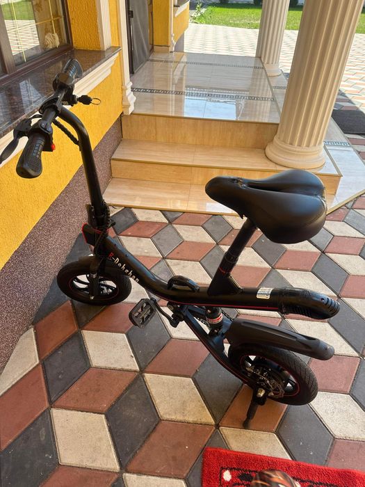 Vând bicicletă electrică bine întreținută – preț bun!