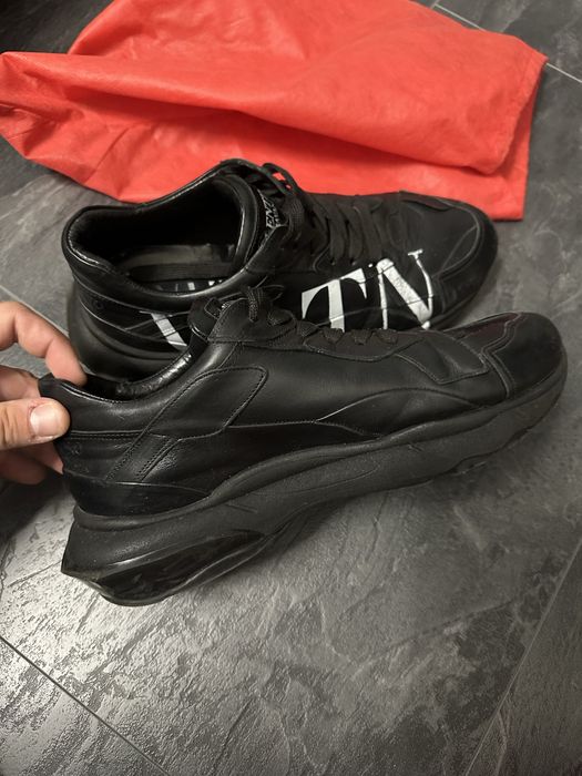 Мъжки обувки Valentino