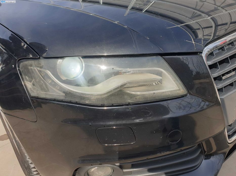 Far Dreapta Bi Xenon cu Lupa si LED Audi A4 B8 NFL Non Facelift 2008 - 2012 [K7331]