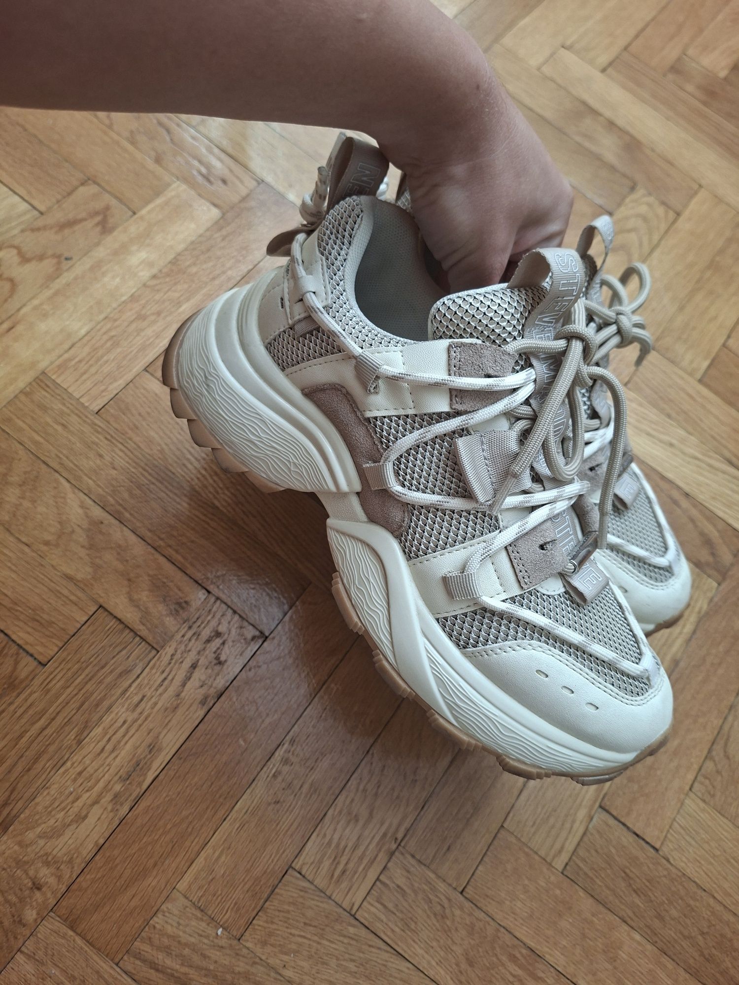 Маратонки Steve Madden